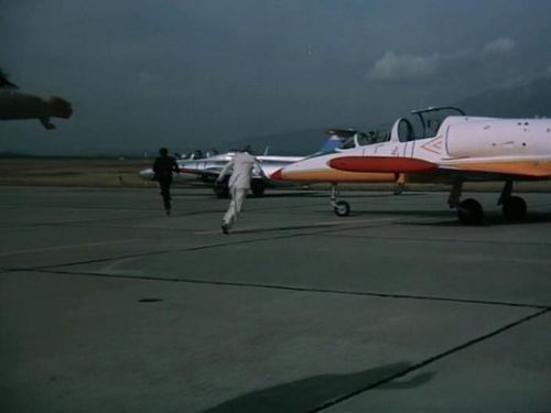 TemneSlunce L-39b.jpg