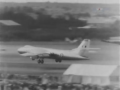 WofRussia06 Vickers Valiant proto Farnb.jpg