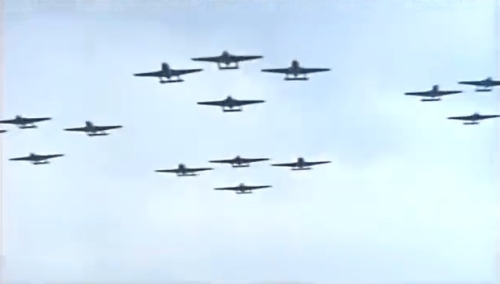 HighFlight Vampire flypast.jpg