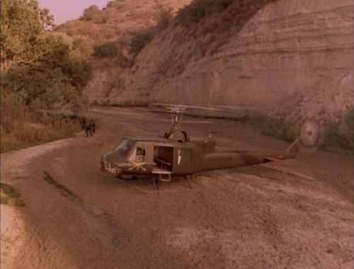 Airwolf 2.08 Huey 5.jpg