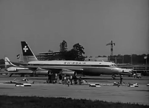 DM64-S3-20 Swissair.jpg